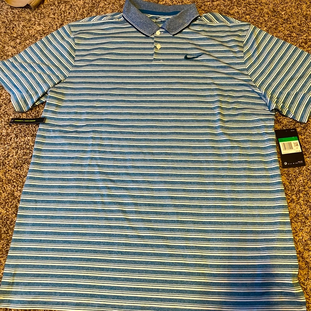 Nike Dri-Fit collared t-shirt with tags